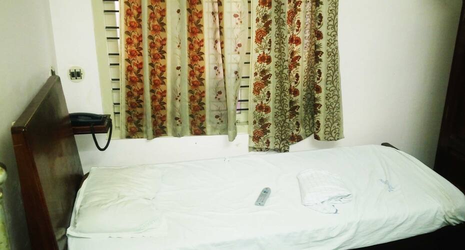 Lodge, Kochi 3